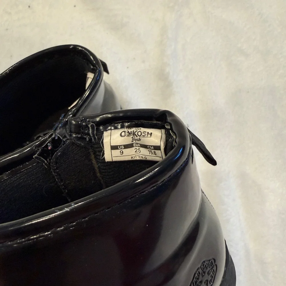 OshKosh Bgosh Kids Black Kitten Face Ankle Boots Size 9‎